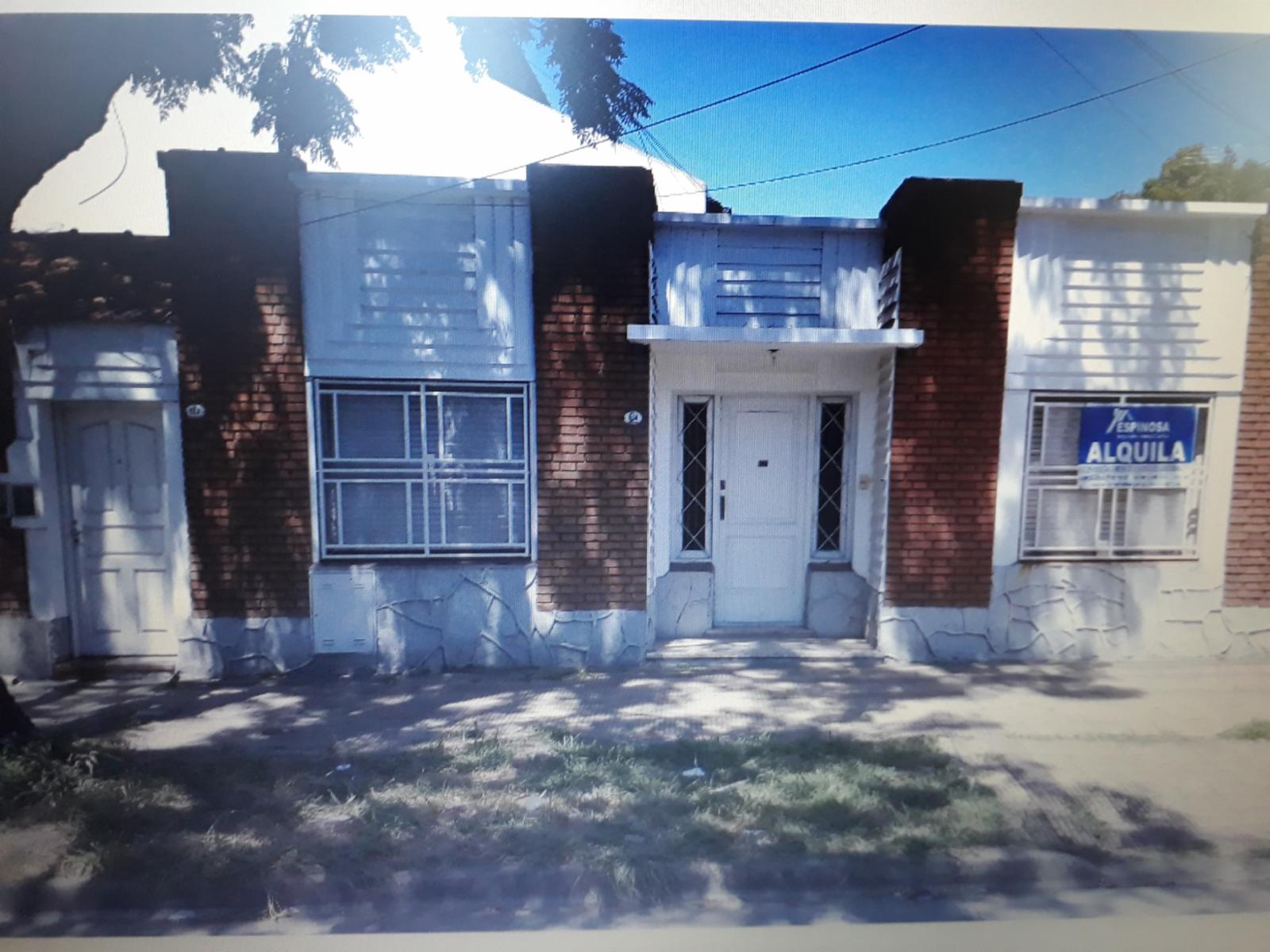 Casa en una planta de 4 ambientes centro de Moron