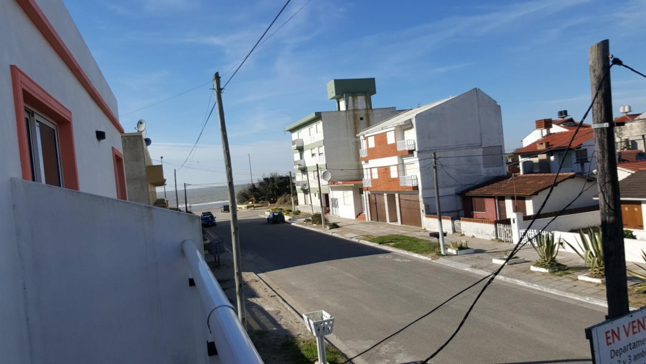 Deptos de 2 y 3 ambientes a estrenar en Las Toninas