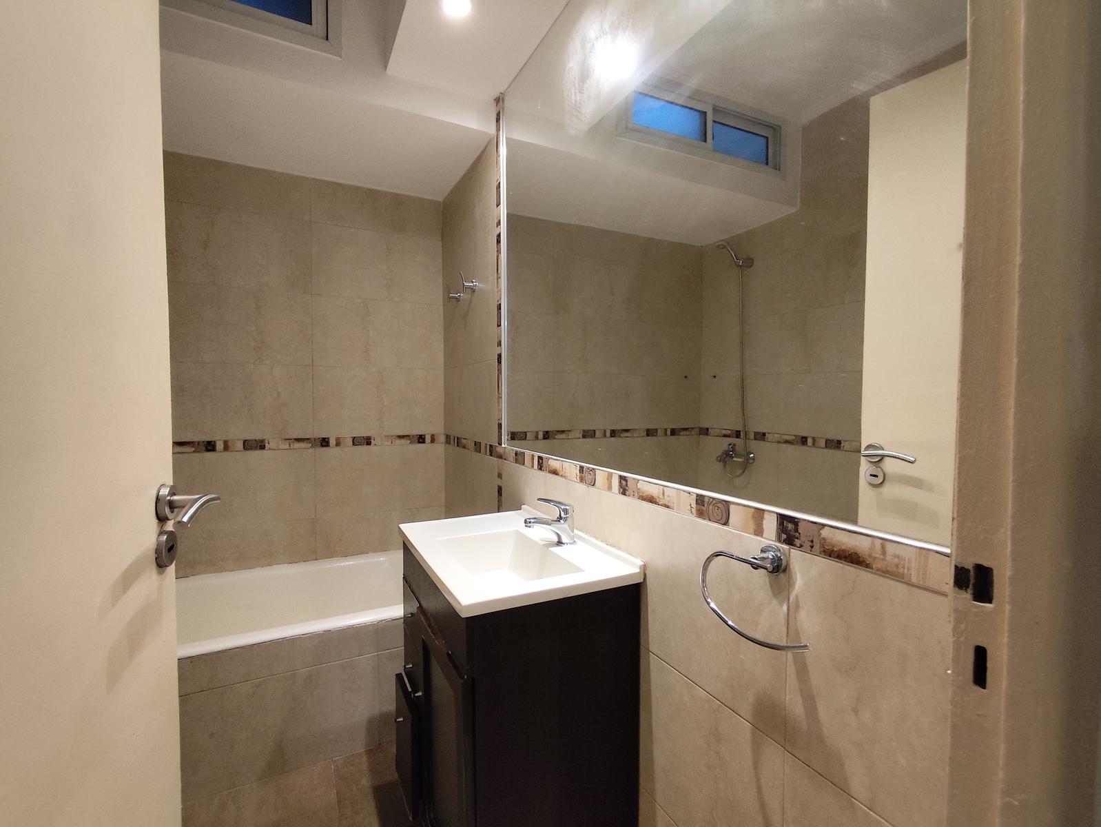 Casa en Venta en Rosario - España al 2700