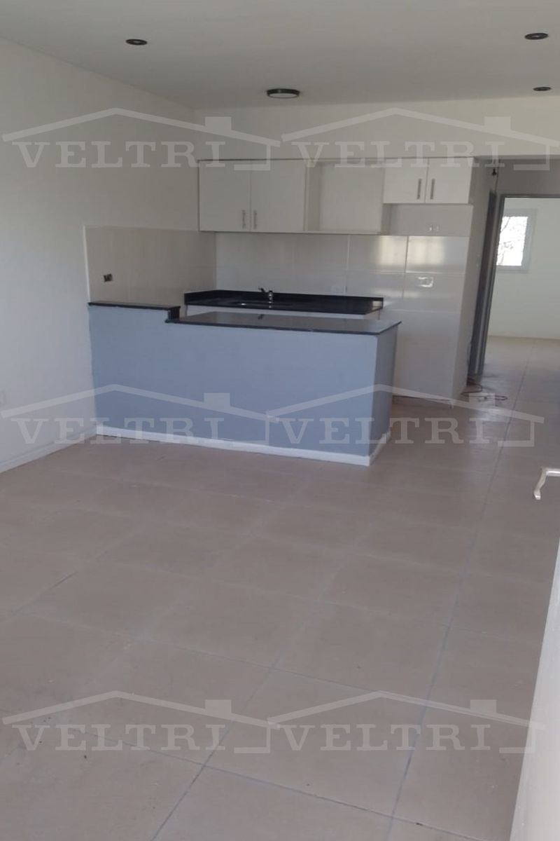 VILLA MADERO DEPTO 2 AMBIENTES EN 1° PISO