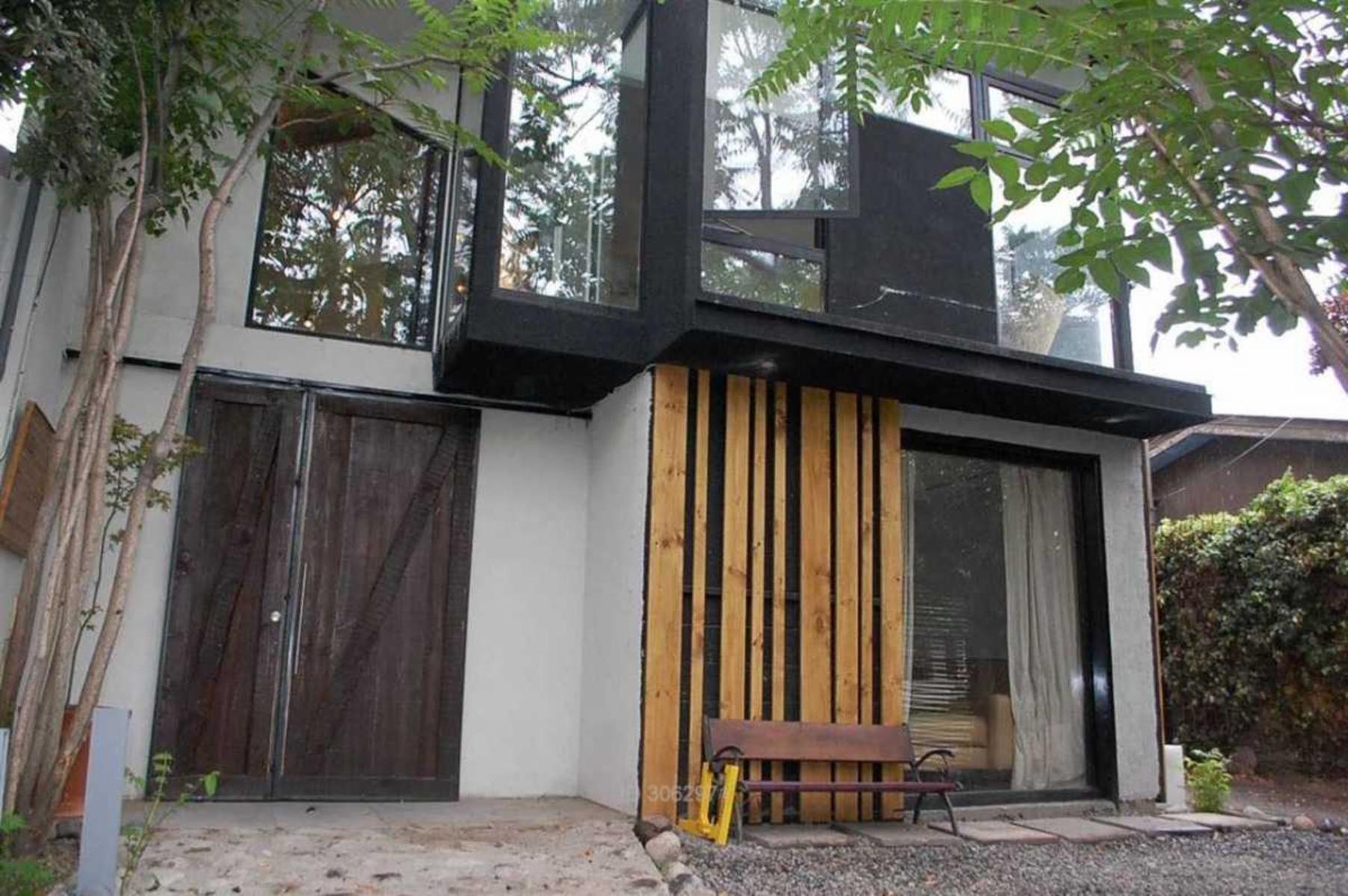 Excelente casa en las Condes