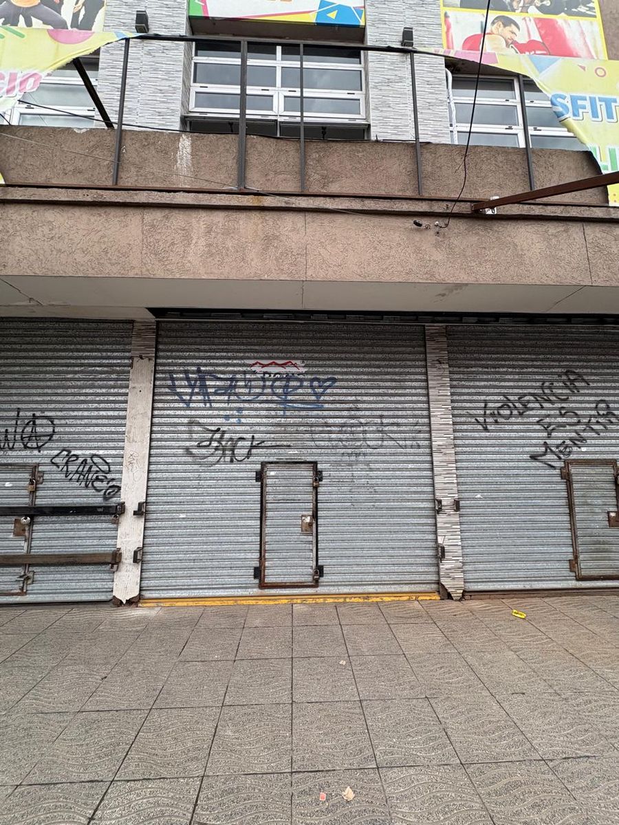 Local Sobre Av. Cristiania En Excelente Ubicación