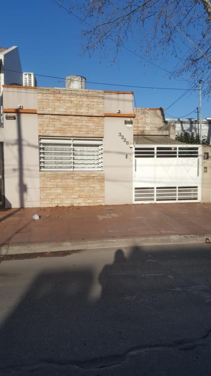 EXCELENTE PH 3 AMB. AL FRENTE CON COCHERA