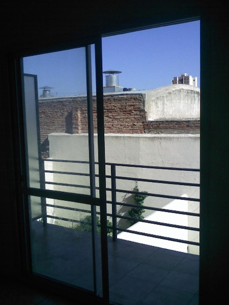 DEPTO VENTA SANTA ROSA 2500 3º D 1 DORM.