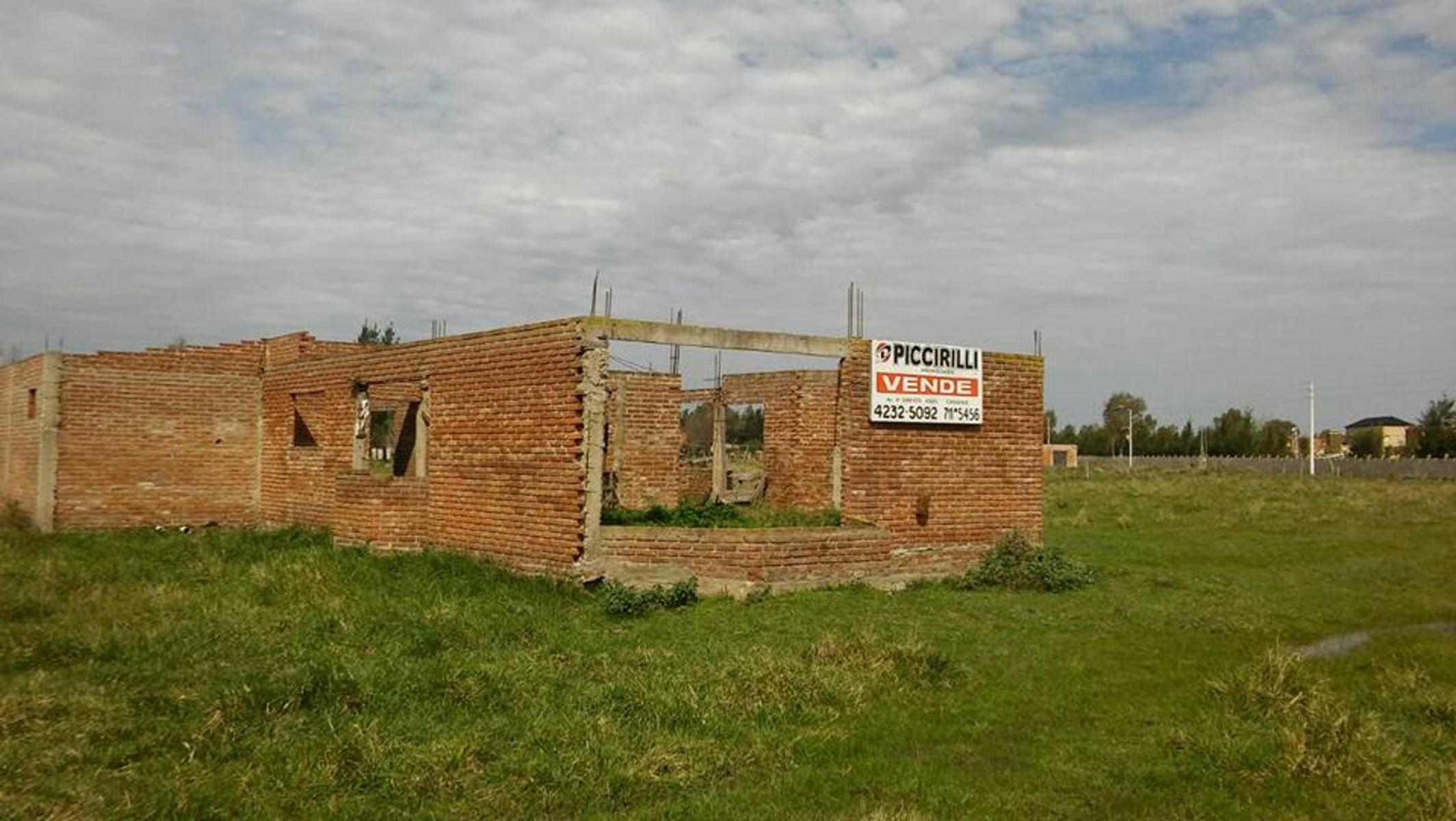 VENTA DE FRACCIÓN
LOS ROBLES
CANNING-EZEIZA