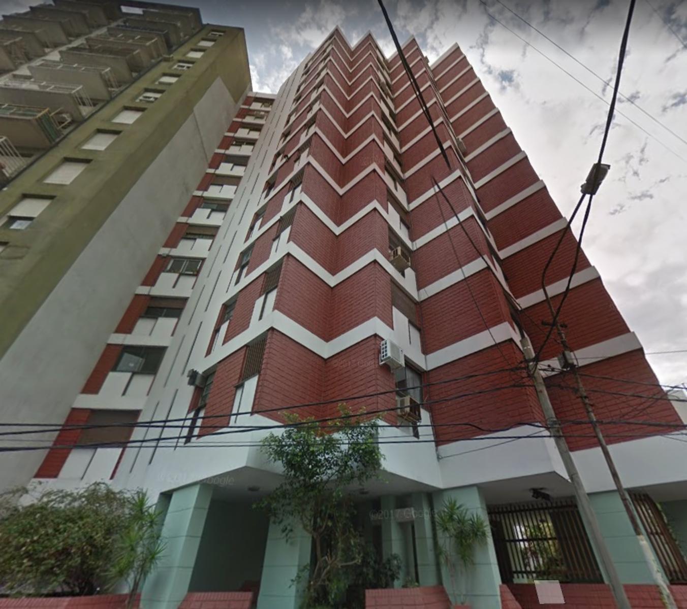 ALQUILER SEMIPISO 4 AMB. C/COCHERA Y BAULERA, EDIFICIO C/SUM Y PILETA. CENTRO RAMOS MEJIA