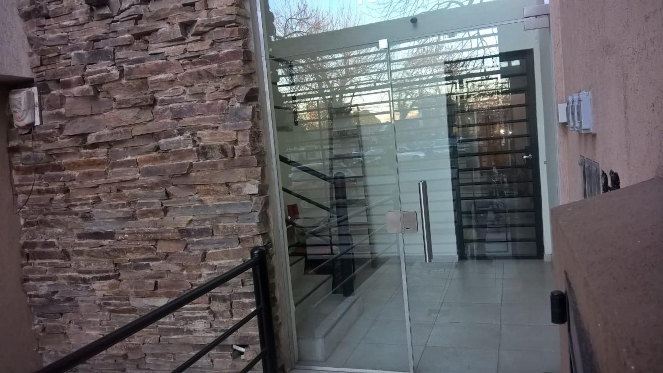 Apto PROFESIONAL, DEPTO IDEAL SHOW ROOM O SIMILAR