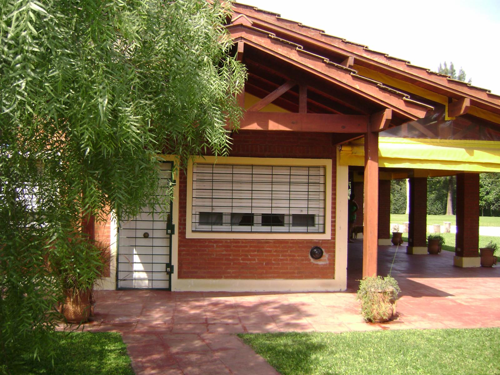 CHALET - QUINTA - EN PARQUE GAONA