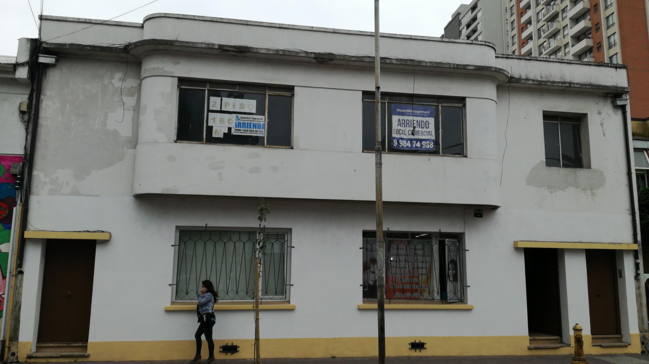 SE ARRIENDA Oficina de 3 privados y 2 baños en Concepción.