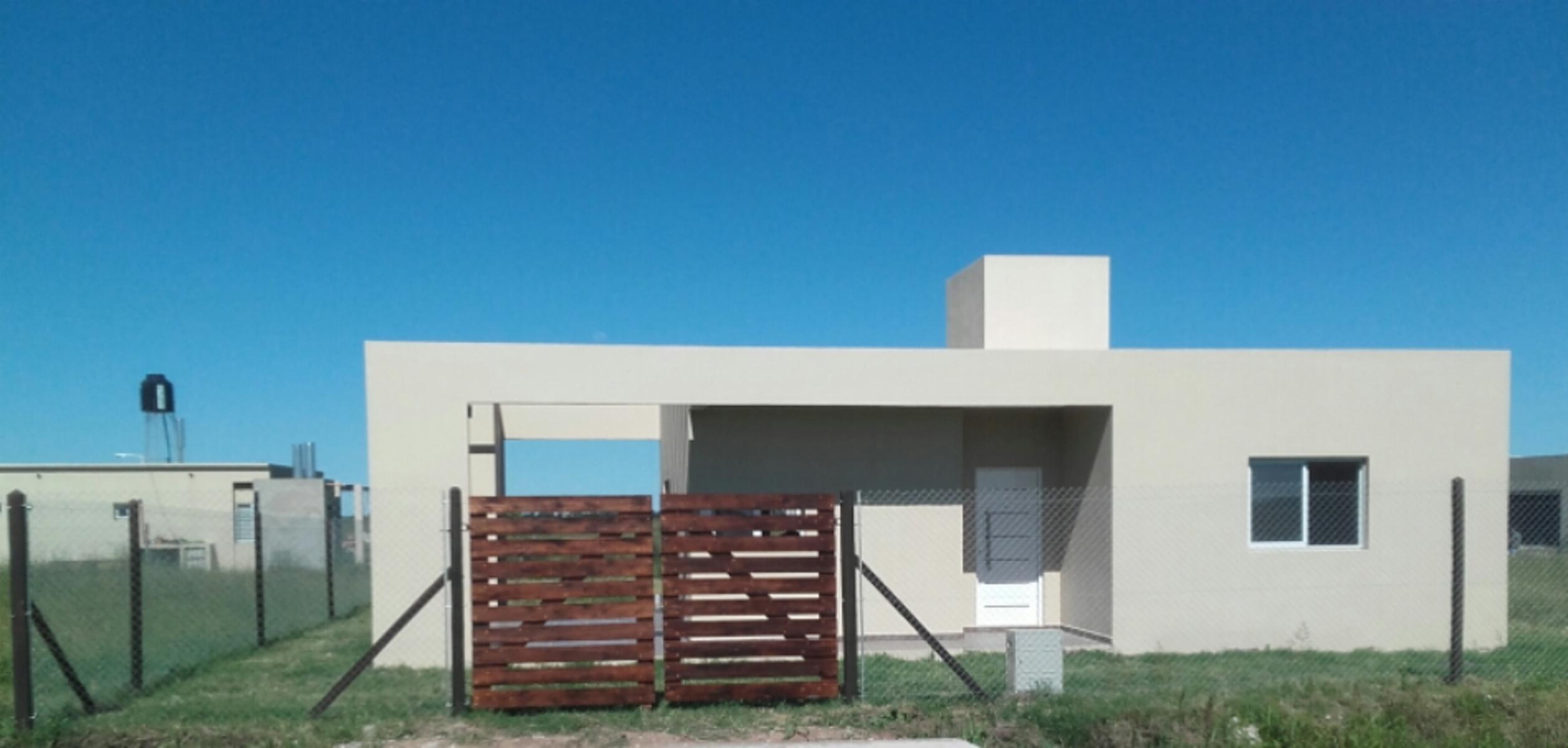 OPORTUNIDAD VENDE PROPIEDAD EN BARRIO ABIERTO FUNES NORTE ESTILO MODERNA