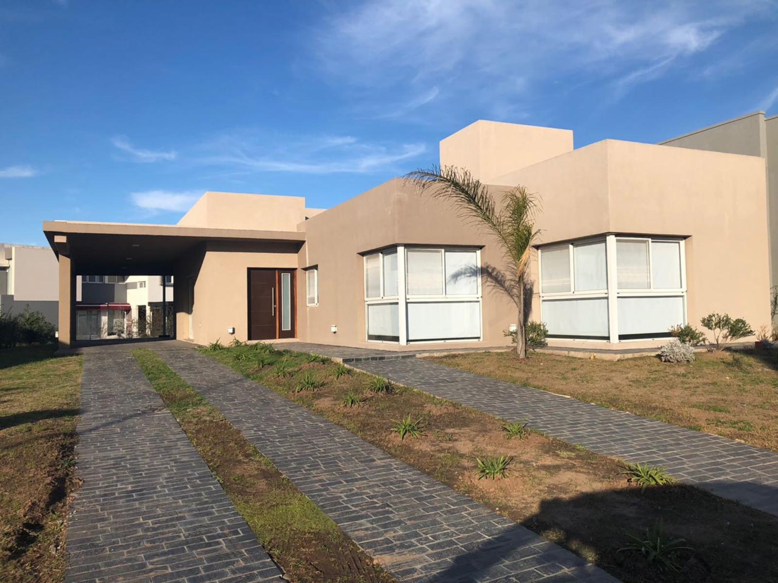 VENDE IMPORTANTE PROPIEDAD BARRIO CERRADO SAN SEBASTIAN FUNES