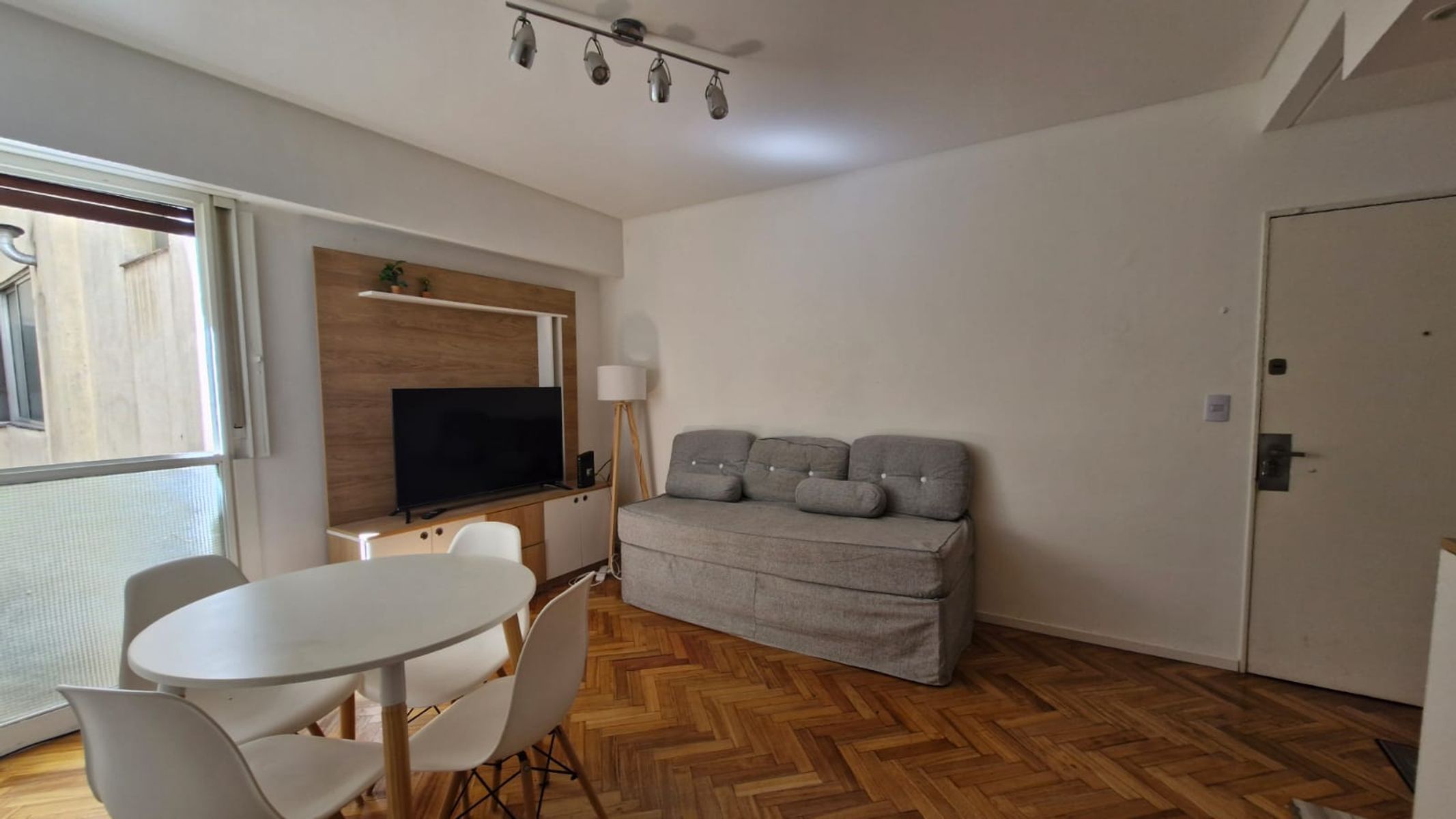 IMPECABLE 2 AMBIENTES EN EL CORAZON DE PALERMO