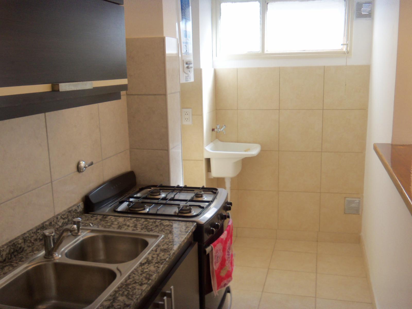 HERMOSO DTO DE 2 AMBIENTES RECICLADO A NUEVO