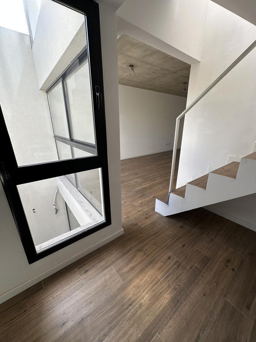 Excelente duplex de 3 ambientes  a Estrenar Con Terraza Propia y cochera.
