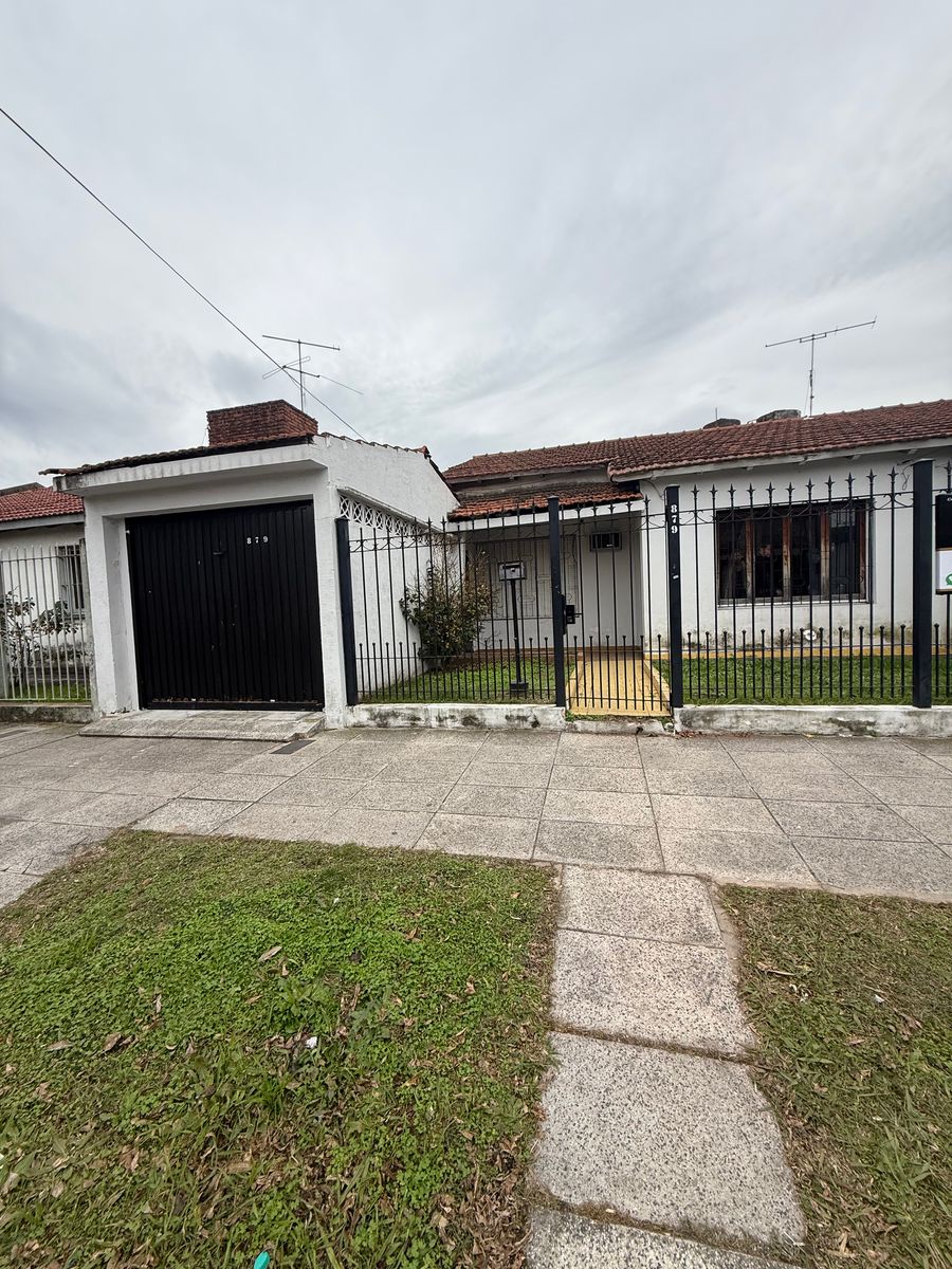 Venta chalet 3 ambientes Tablada