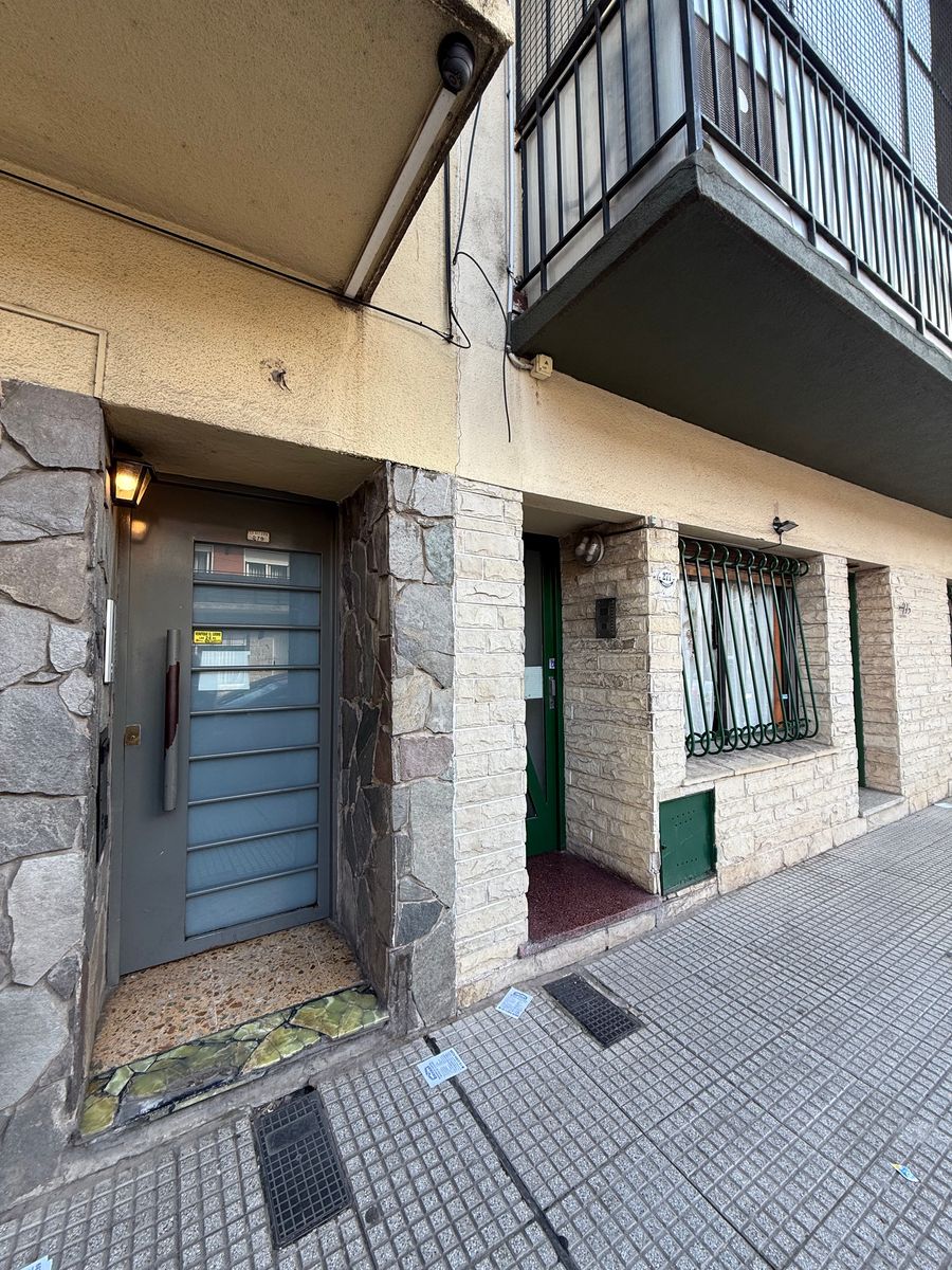 Venta Departamento 3 Ambientes En Planta Baja Ramos Mejía Centro