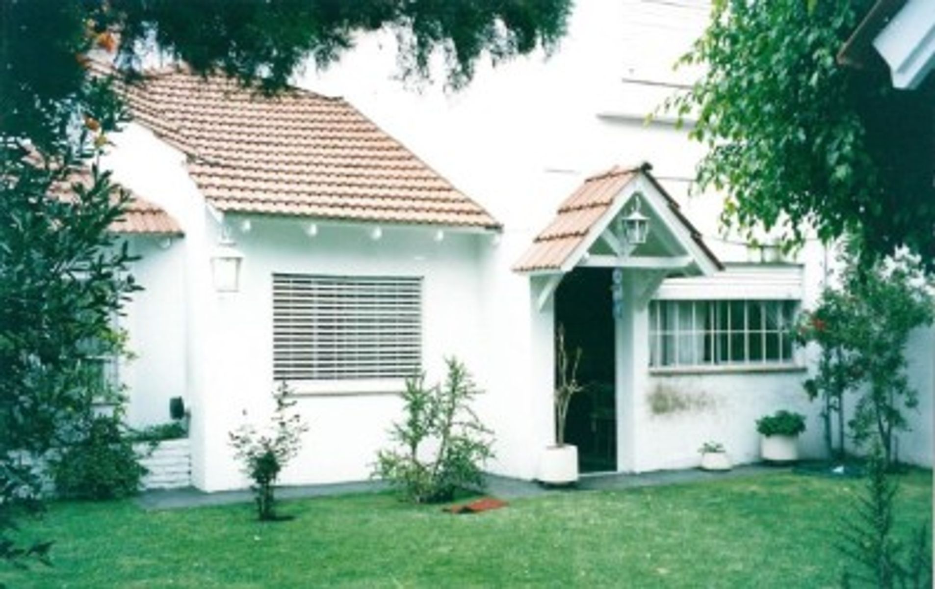 ALQUILER CHALET 5 AMBIENTES CON COCHERA CASTELAR