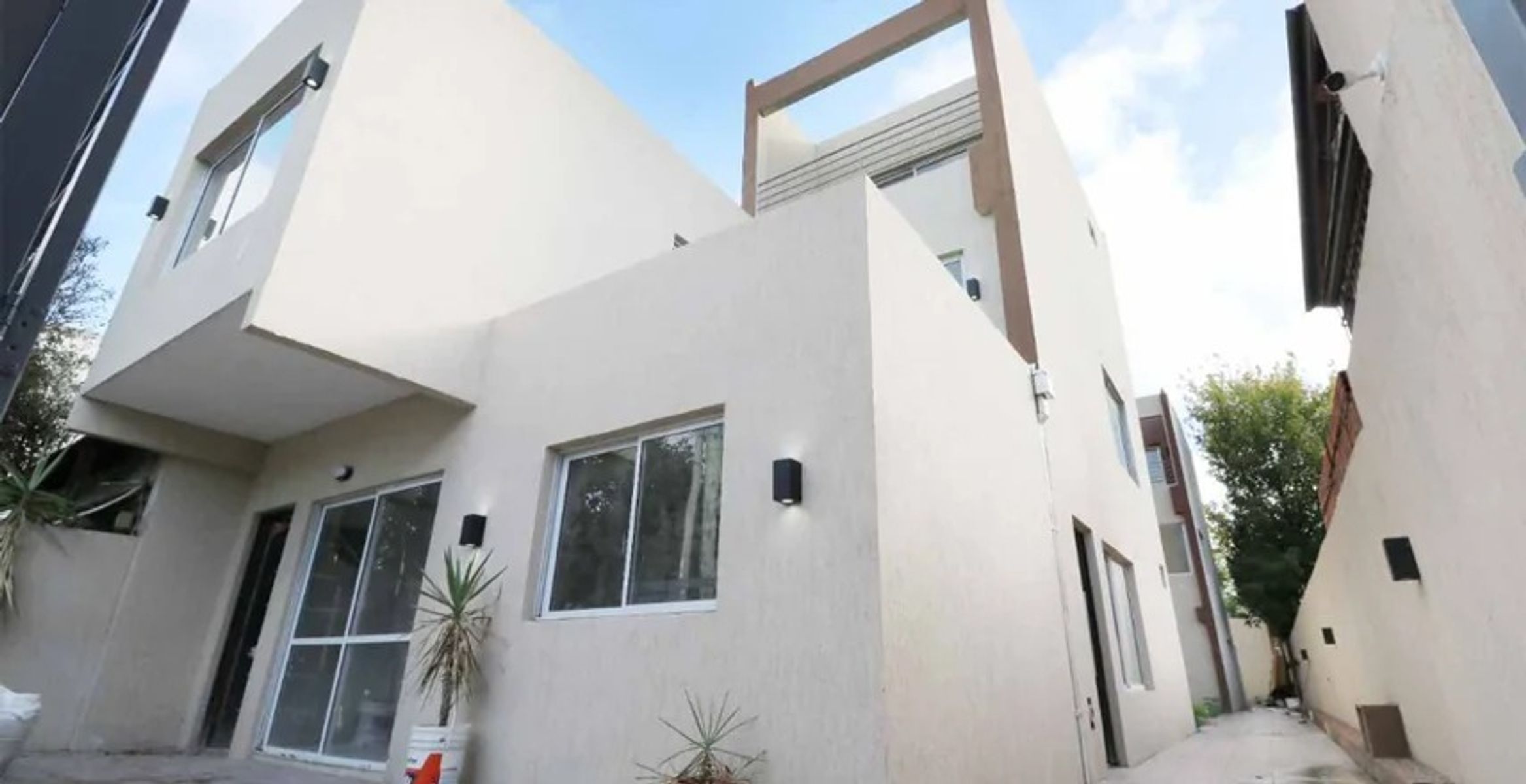 ALQUILER - DUPLEX 2 AMBIENTES CON BALCON Y TERRAZA CASTELAR