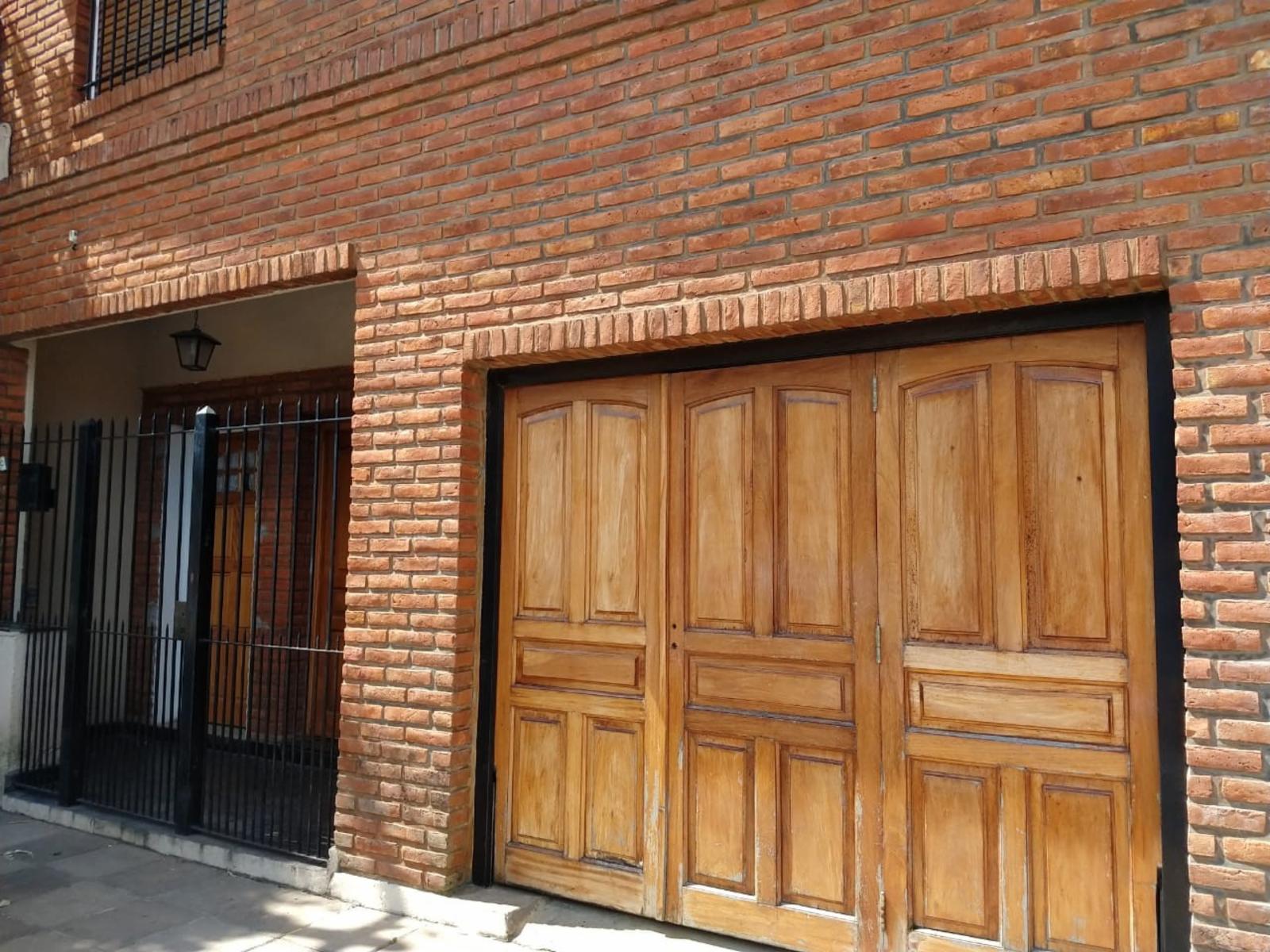Vaquerapropiedades Vende Tres PH en Block en San Fernando.