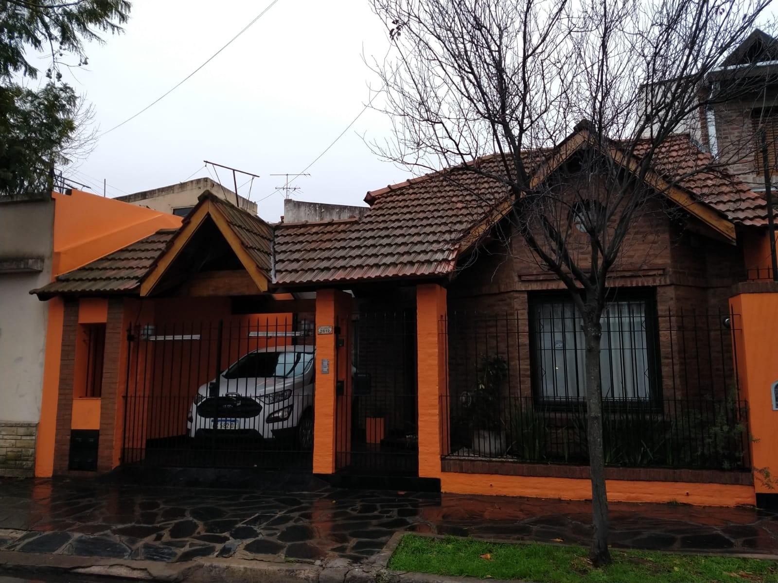 VaqueraPropiedades vende chalet en Victoria.