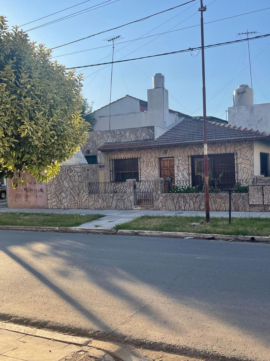 SE VENDE VIVIENDA MULTIFAMILIAR EN SAN JUSTO