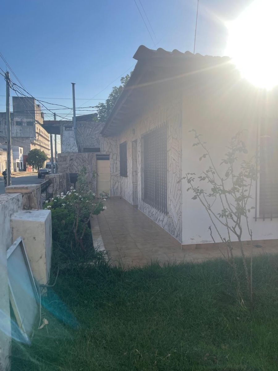 SE VENDE VIVIENDA MULTIFAMILIAR EN SAN JUSTO