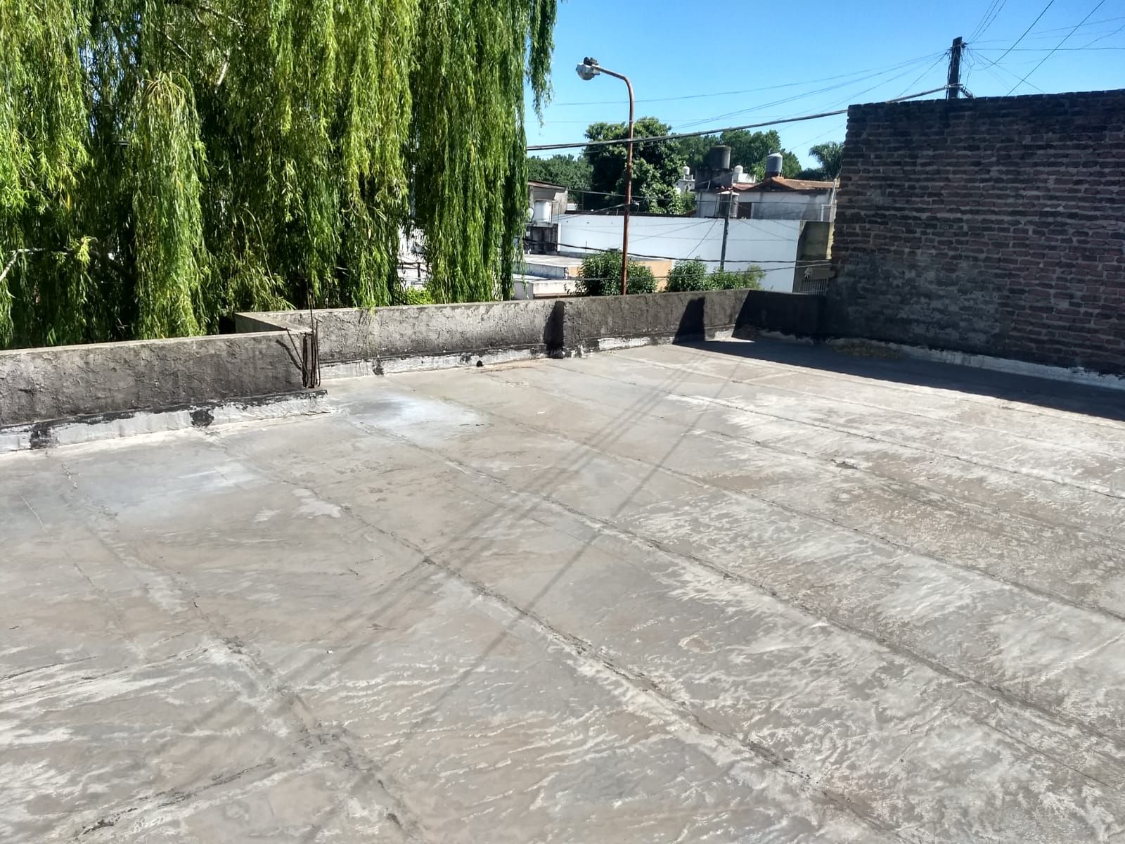 CASA EN VENTA 4 AMBIENTES EN VILLA LUZURIAGA