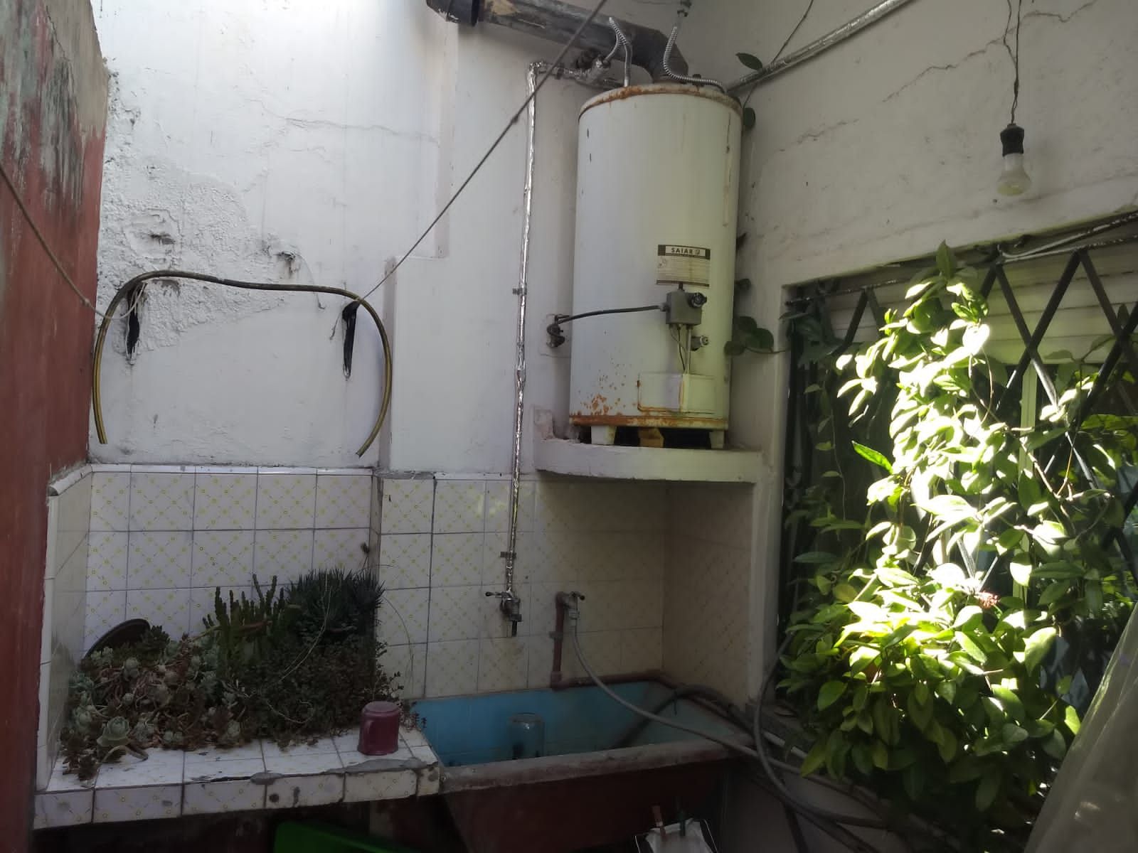 CASA EN VENTA 4 AMBIENTES EN VILLA LUZURIAGA