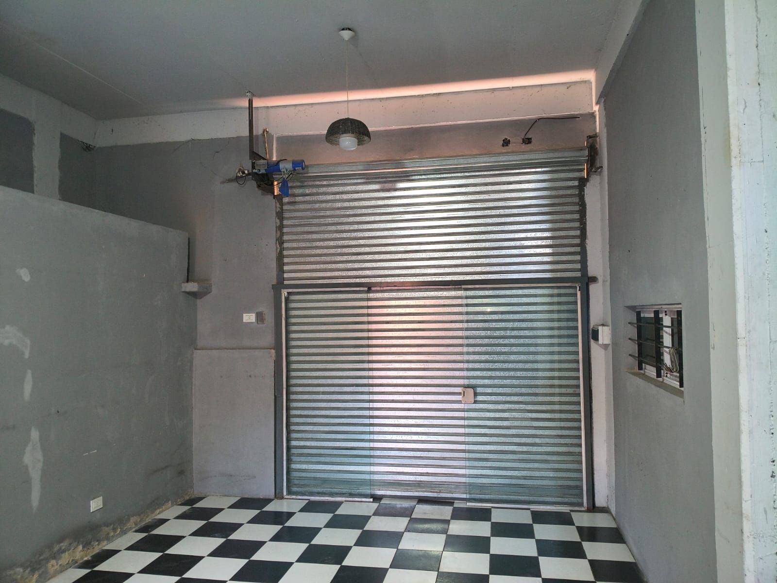 LOCALES SOBRE ILLIA 3847-SAN JUSTO