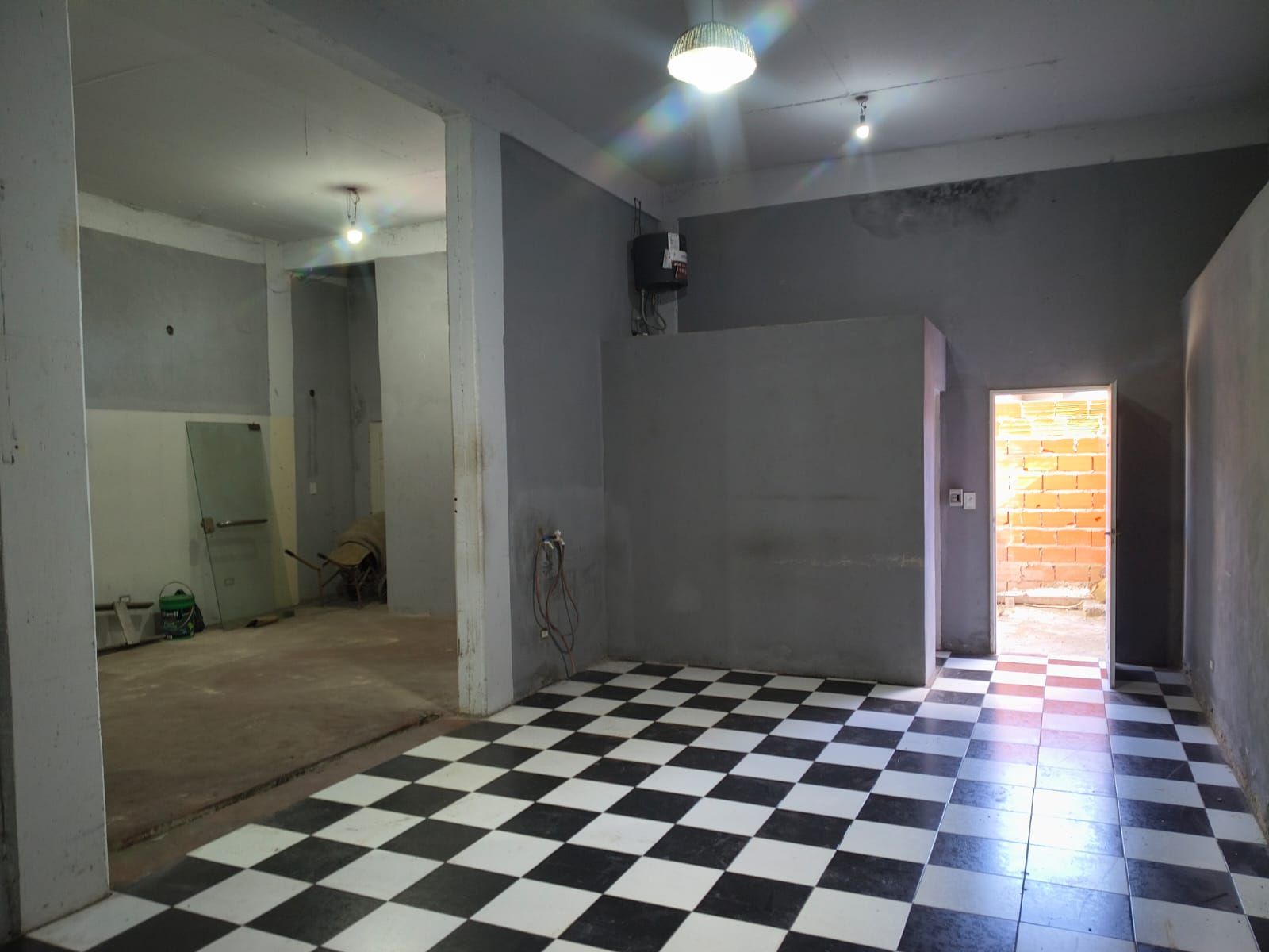 LOCALES SOBRE ILLIA 3847-SAN JUSTO