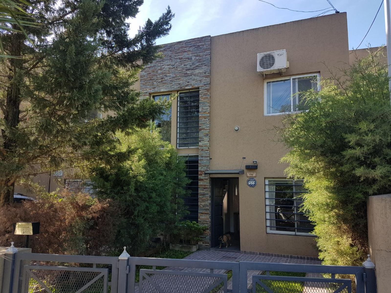 Hermoso Duplex a la calle en la mejor zona de Canning