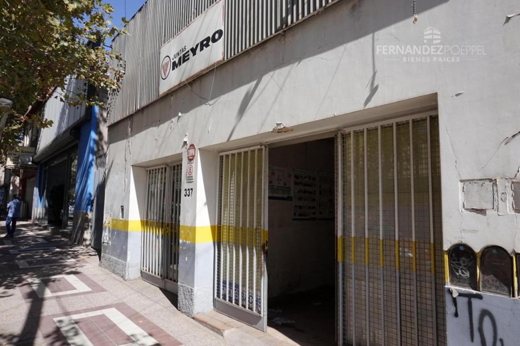 SE VENDE Propiedad Comercial Valor Terreno 330 m2 Plaza Godoy Cruz