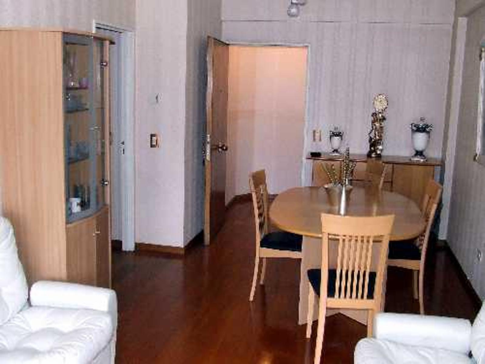 VILLA URQUIZA, SEMIPISO AMUEBLADO 3 AMBIENTES CON COCHERA