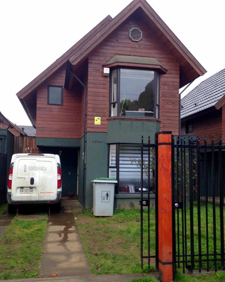 SE VENDE CASA ADAPTADA PARA OFICINAS O VIVIENDA
