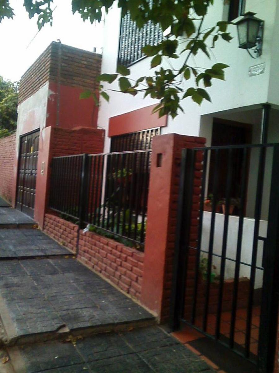 Chalet de categoria en venta MARMOL #741, Bella Vista.