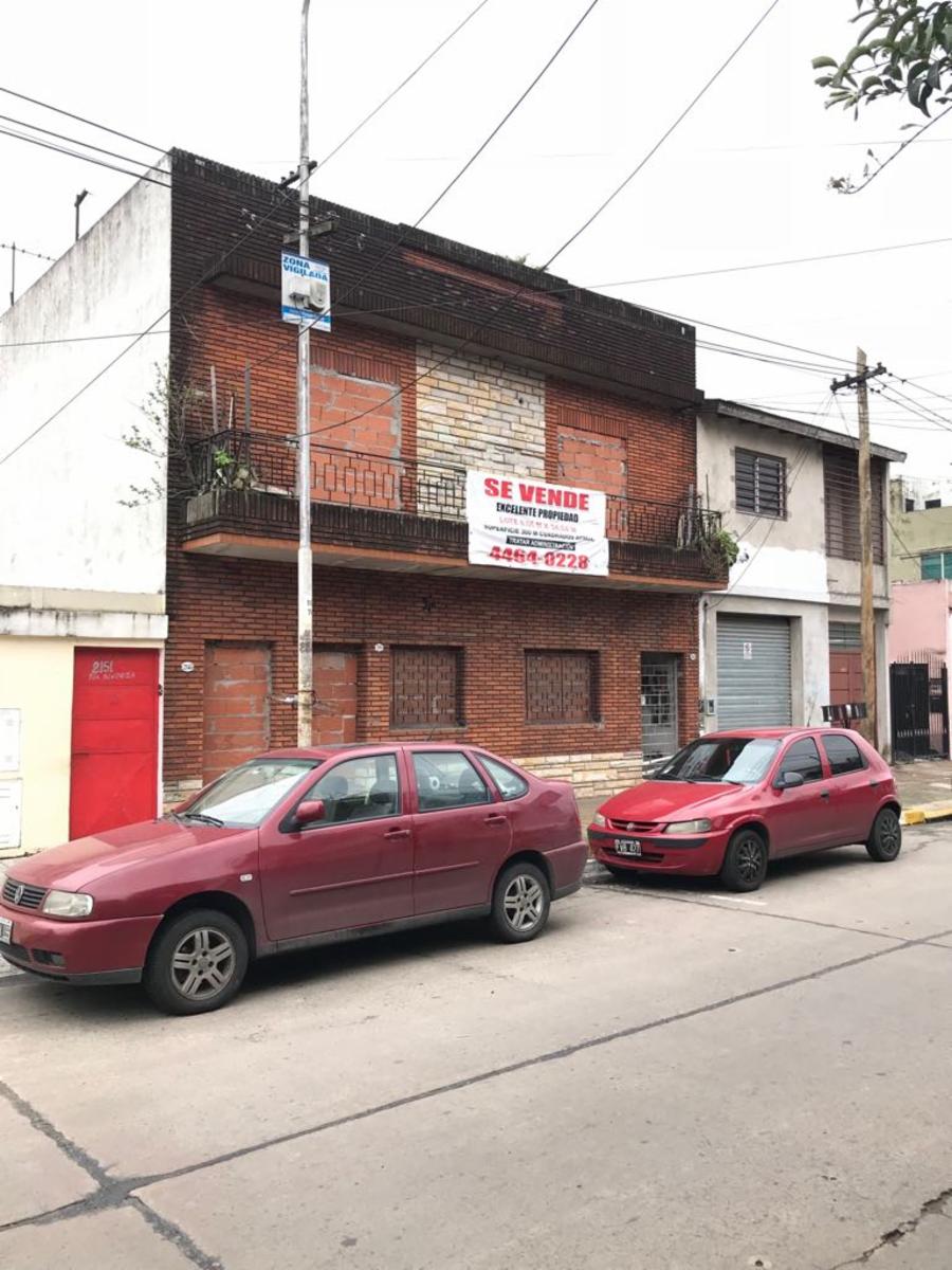 Lote Con Propiedad En San Justo. Excelente Ubicación