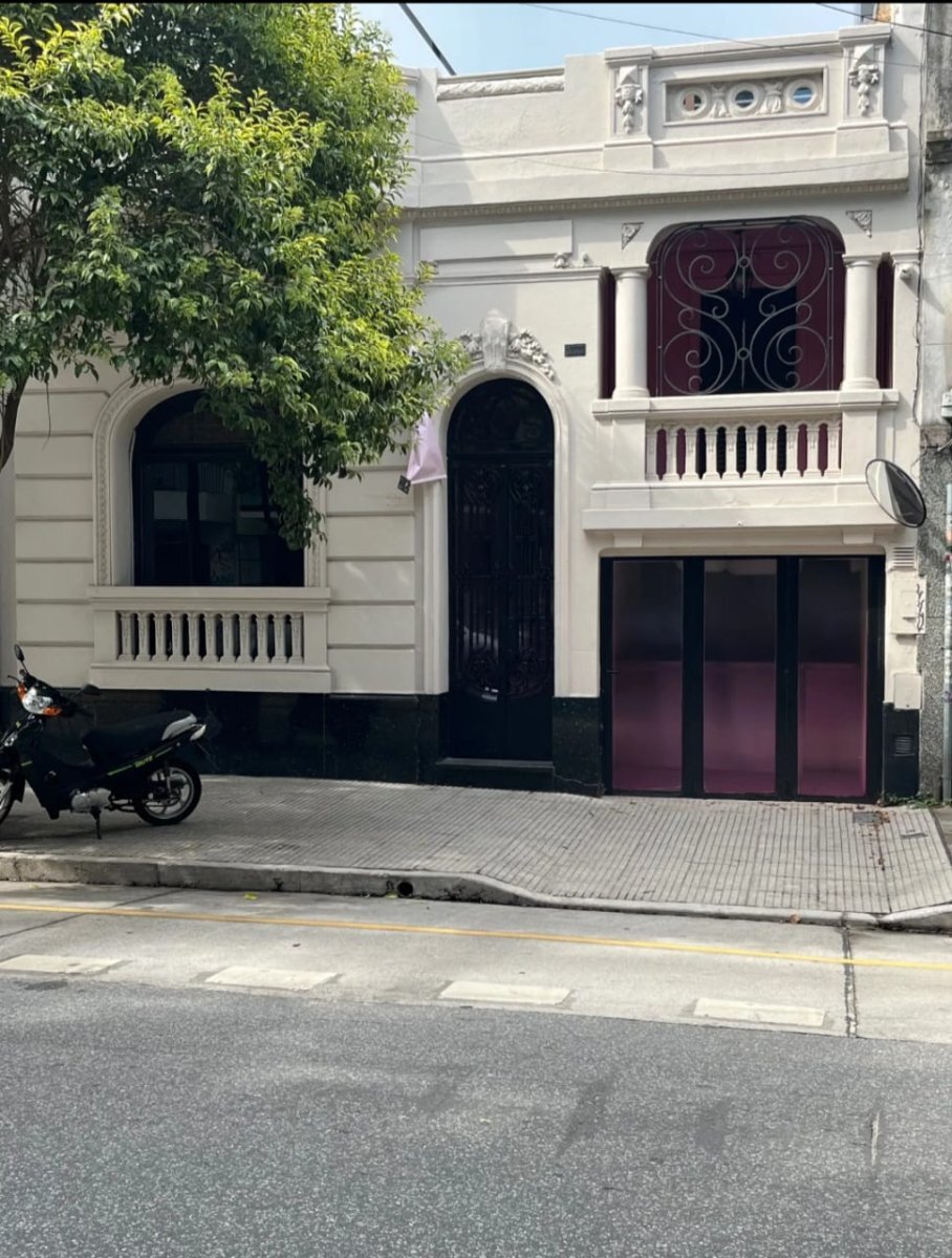 Casa 5 Ambientes en Alquiler - Patio, terraza y garage - 254m² - Unicamente destino COMERCIAL - Palermo
