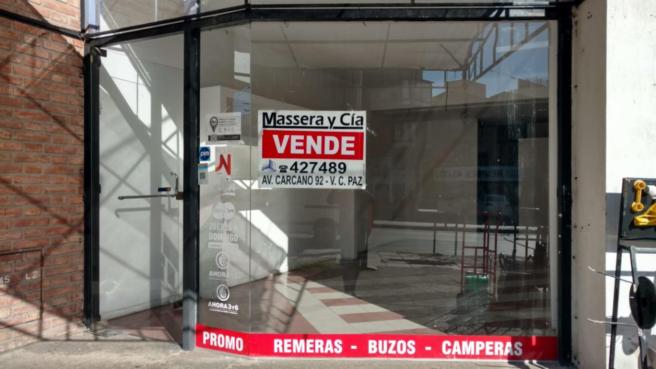 Local centrico sobre Avenida Carcano