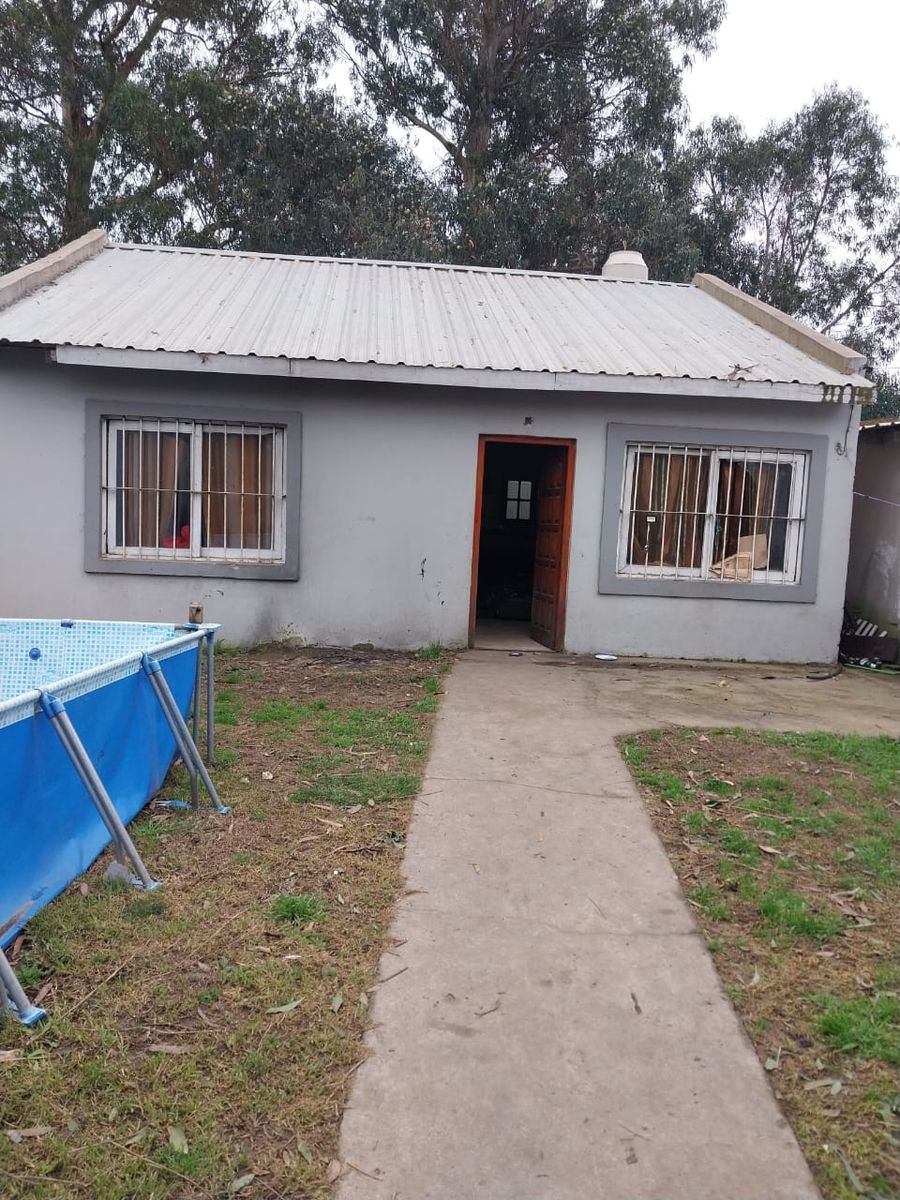 Casa a refaccionar de 3 ambientes en Parque Camet