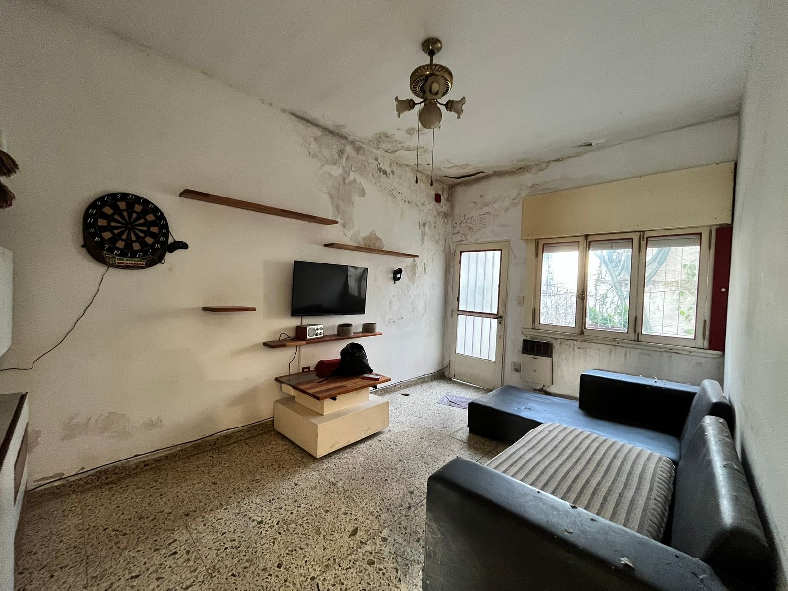 CASA 3 AMBIENTES CON PATIO