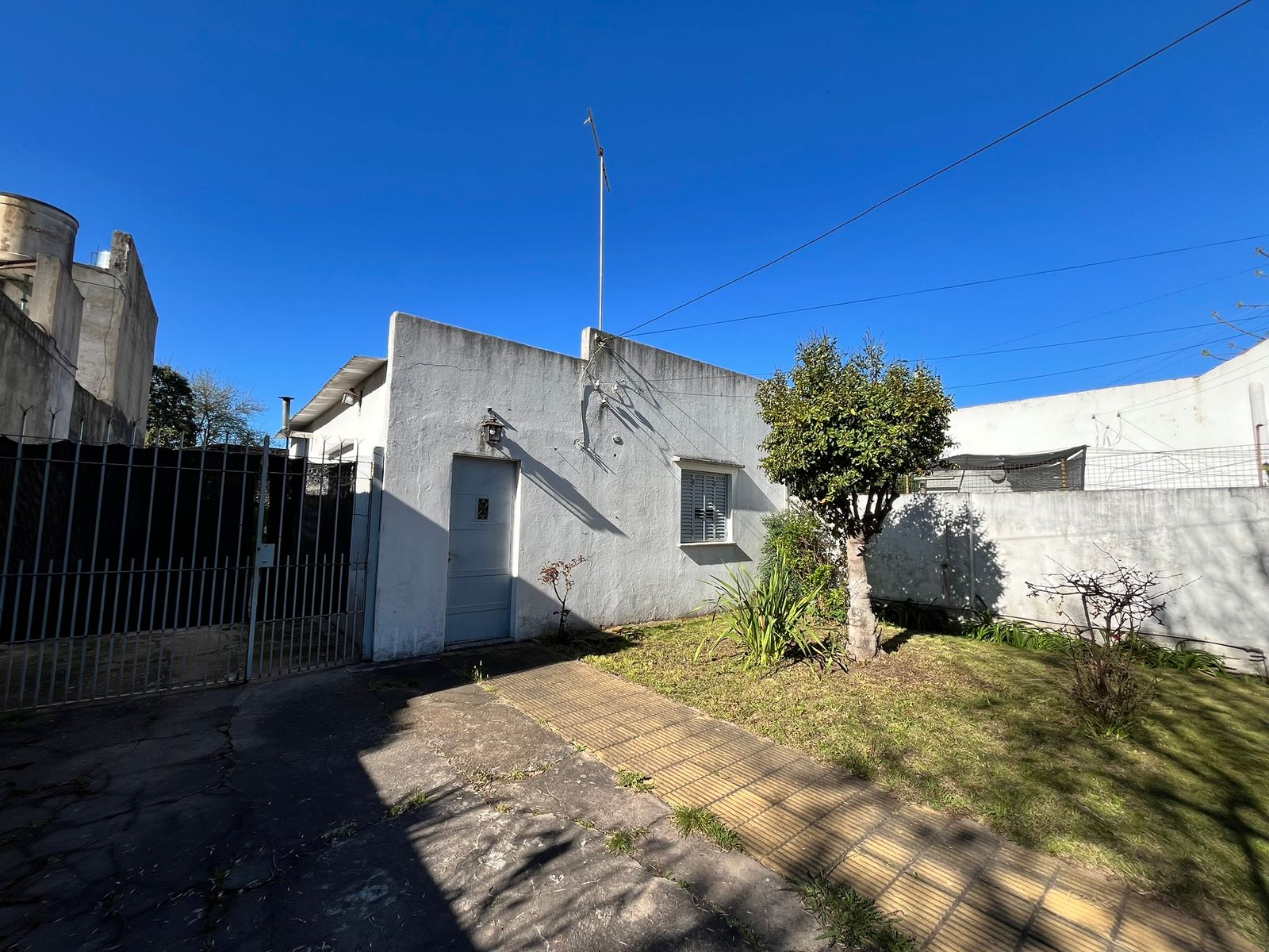 CASA 3 AMB SOBRE LOTE PROPIO