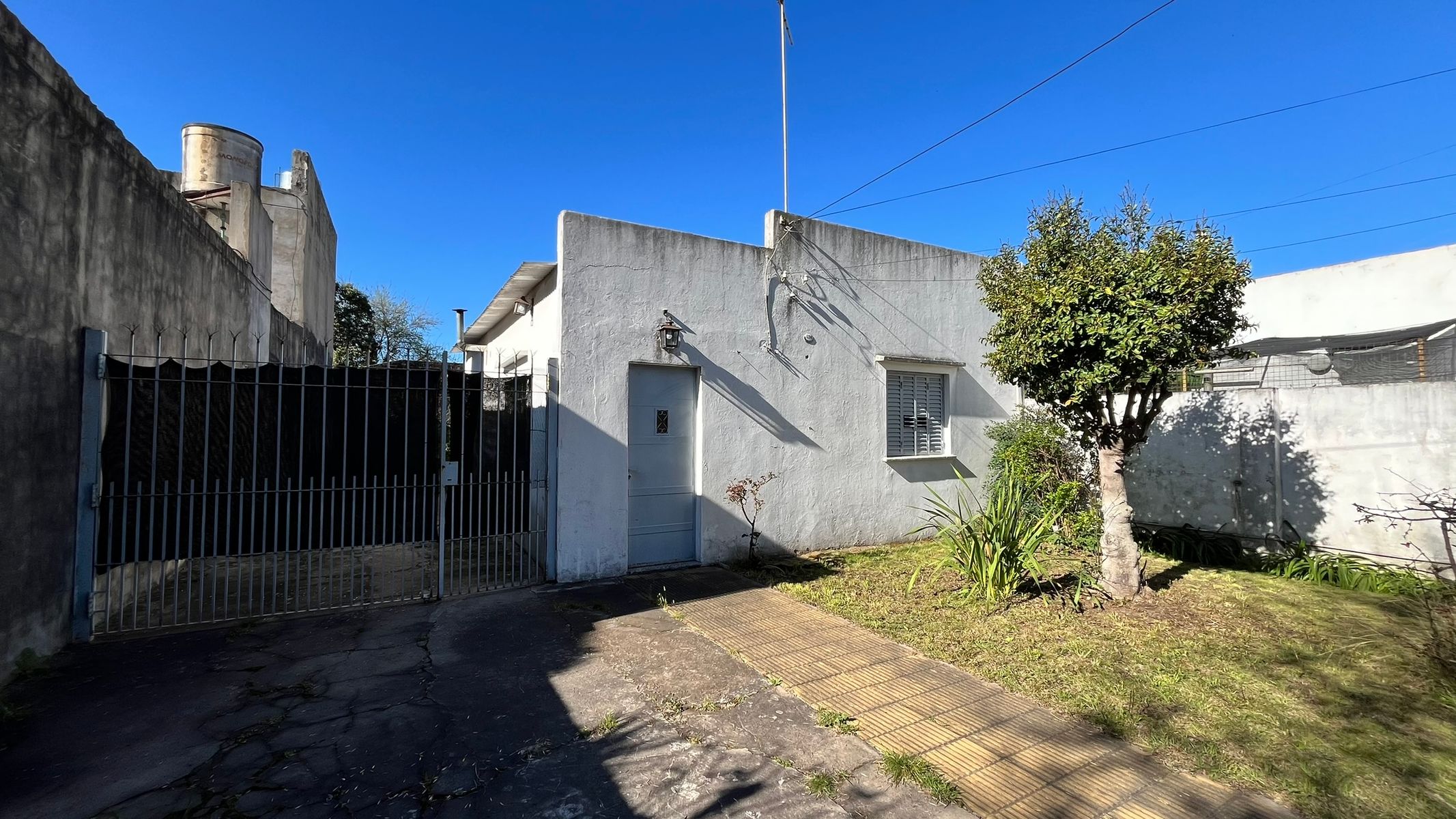 CASA 3 AMB SOBRE LOTE PROPIO