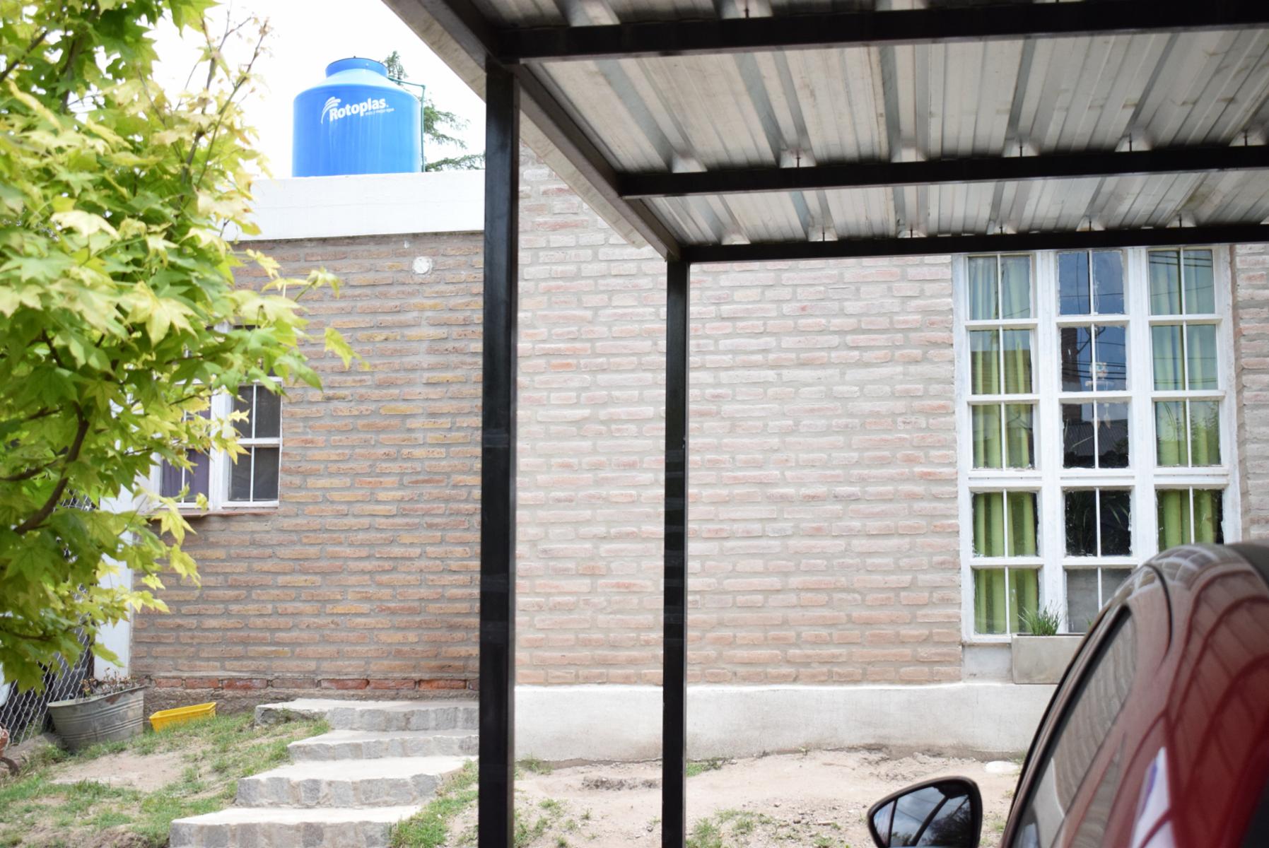 EXCELENTE CASA VILLA RIVERA INDARTE 2 DORMITORIOS