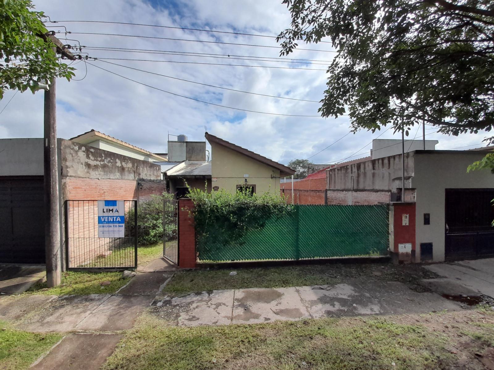 Casa 3 dormitorios en  pasaje cristo rey, altura  av America al 1800
