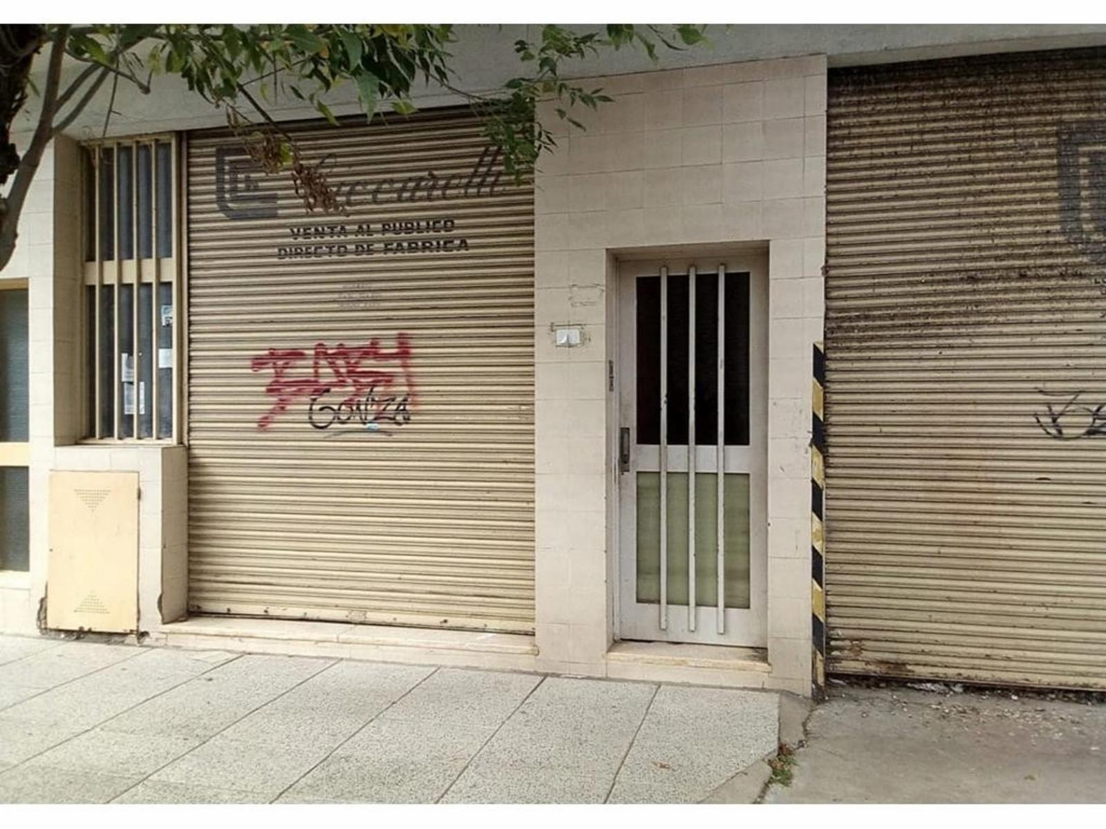 VENTA. Galpón/Local 200m2 - Caseros