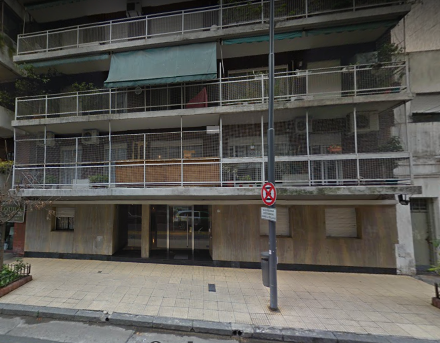 DPTO 3 AMB EN PB AL FRENTE EN VENTA