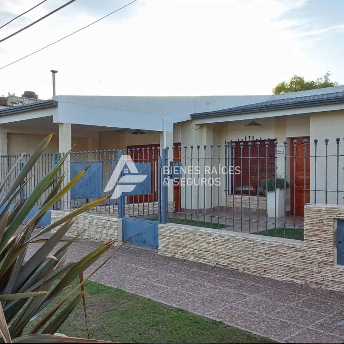 Casa en venta de 2 dormitorios en banda norte