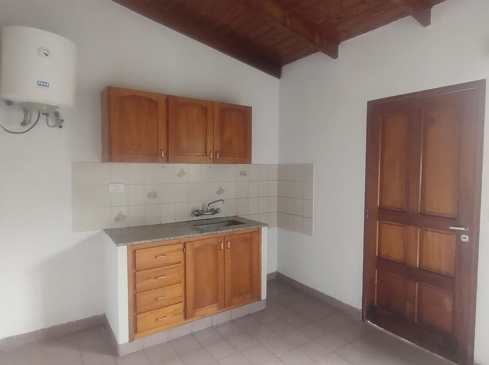 ALQUILO EXCELENTE DEPARTAMENTO DE UN DORMITORIO ZONA CUENCA DEL PLATA YA PASOS DEL CENTRO DE POSADAS
