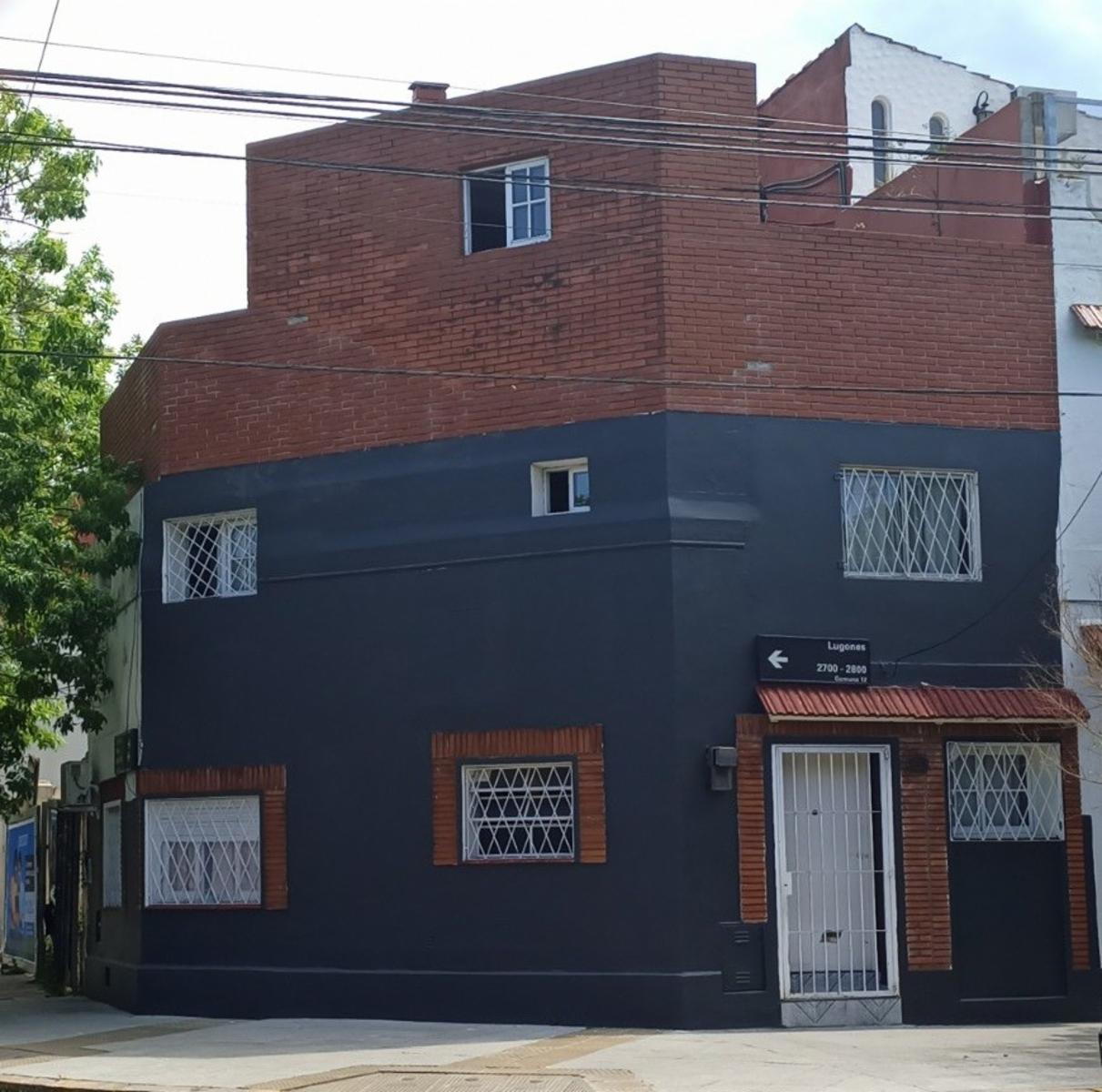 VENTA CASA EN VILLA URQUIZA - 3 DORMITORIOS + TERRAZA + QUINCHO
