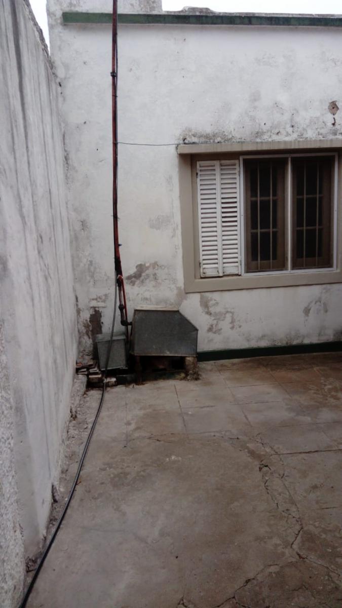 Oportunidad casa en venta con 2 dormitorios y patio